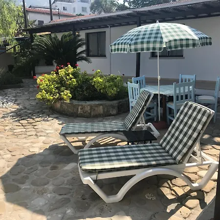 Villa Hidden *